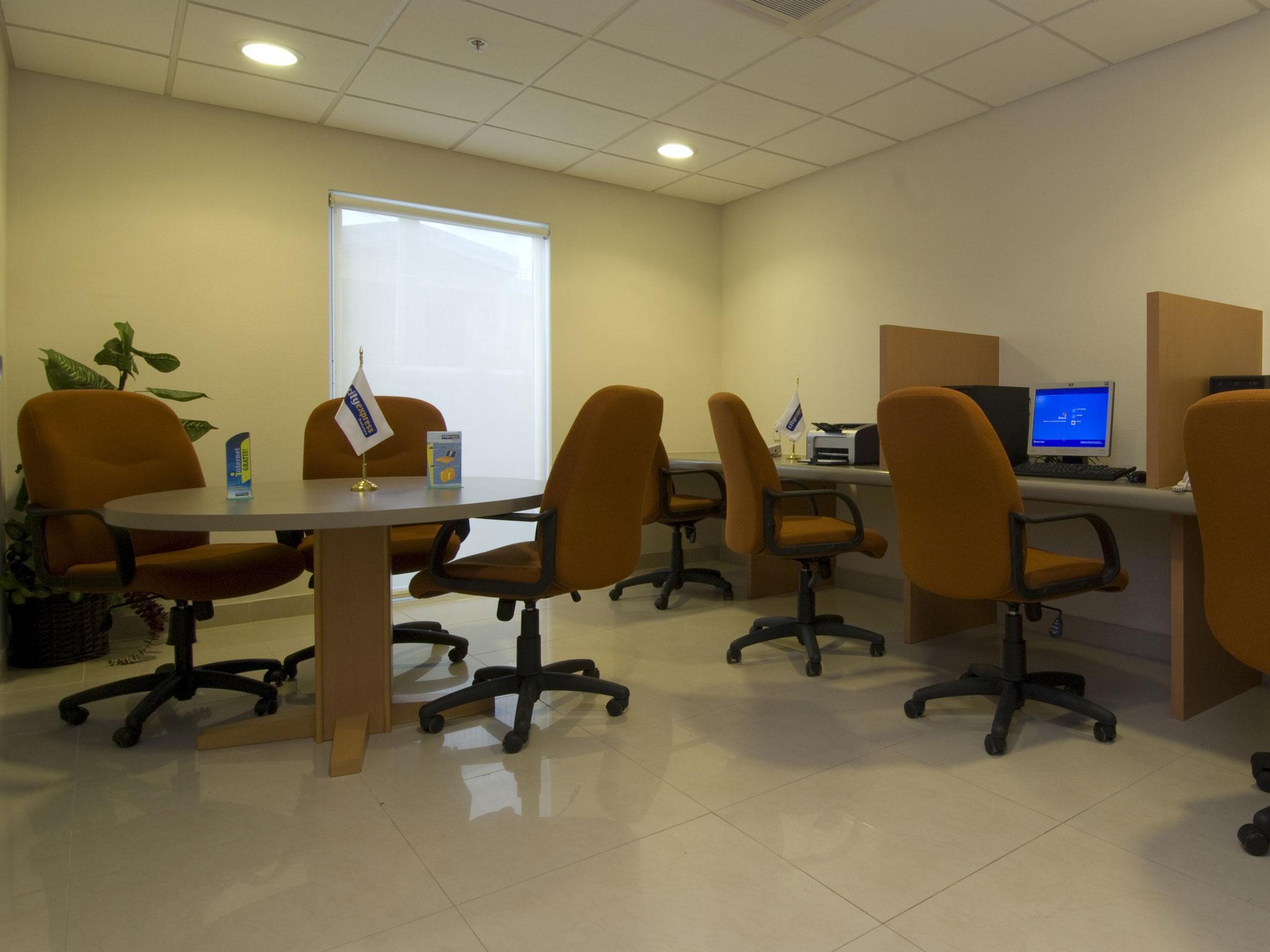 City Express By Marriott ماساتلان المظهر الخارجي الصورة